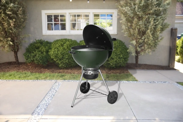 Угольный гриль Weber Master-Touch GBS C-5755 57 см, Racing Green, 1502319