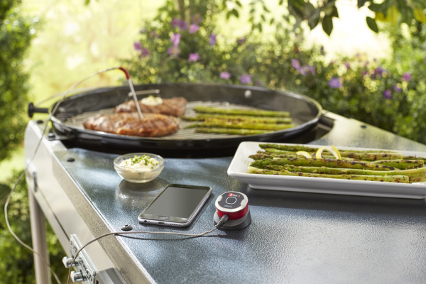 Гриль угольный Weber Performer Deluxe GBS 57 15501004  , черный Гриль угольный Weber Performer Deluxe GBS 57 15501004  , черный