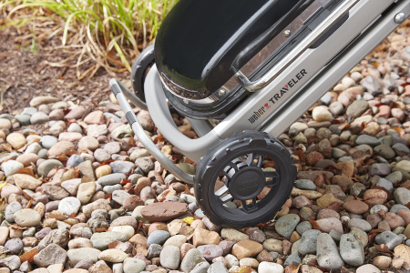 Гриль газовый Weber Traveler Stealth Edition 9013075, черный, портативный